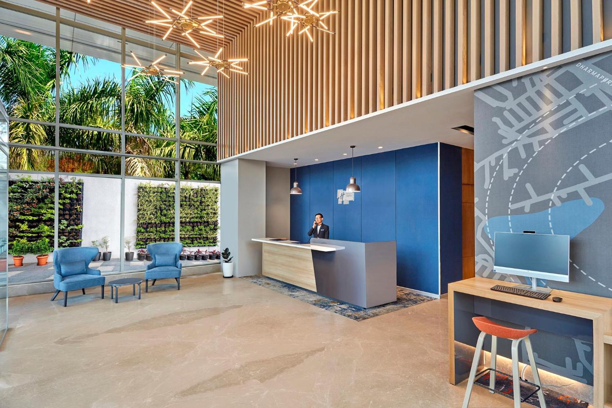 Holiday Inn Express Bengaluru Bommasandra By Ihg Kammasandra Bagian luar foto